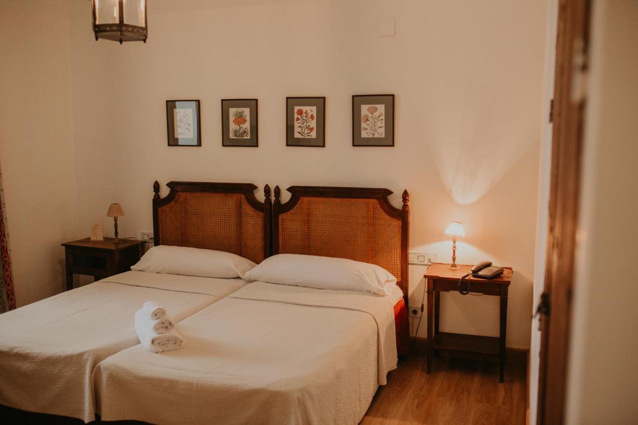 Hotel Posada De Valdezufre Aracena Exteriér fotografie